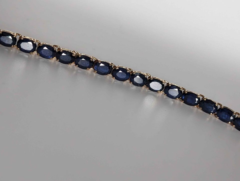 VTG 14K Yellow Gold & Sparkling 16.64 CTW Natural Dark Blue Sapphire Tennis Bracelet; COA inluded