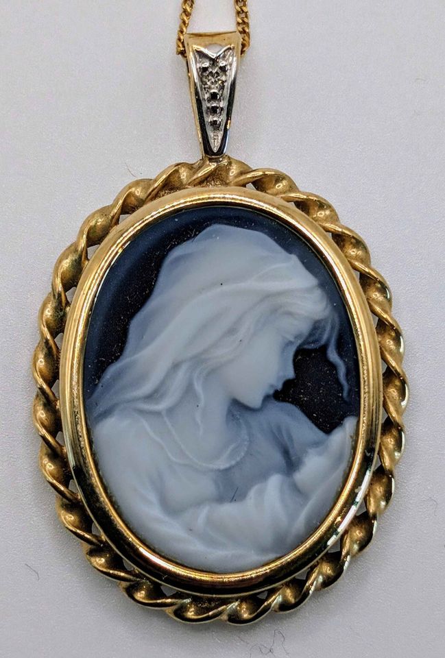 Vintage Italian 10k gold & Diamond Necklace; Mother and Child Cameo on black agate - Rare Find!