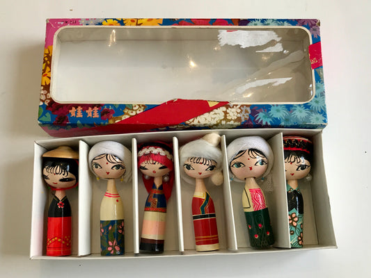 VTG Set of Asian Made French Dolls (Poupees) Set of 6 unique dolls in box