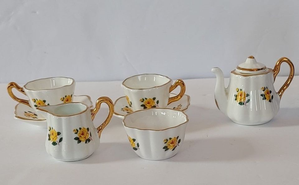 RARE Children's tea set - 7 pc set Sandford Miniature Tea Set