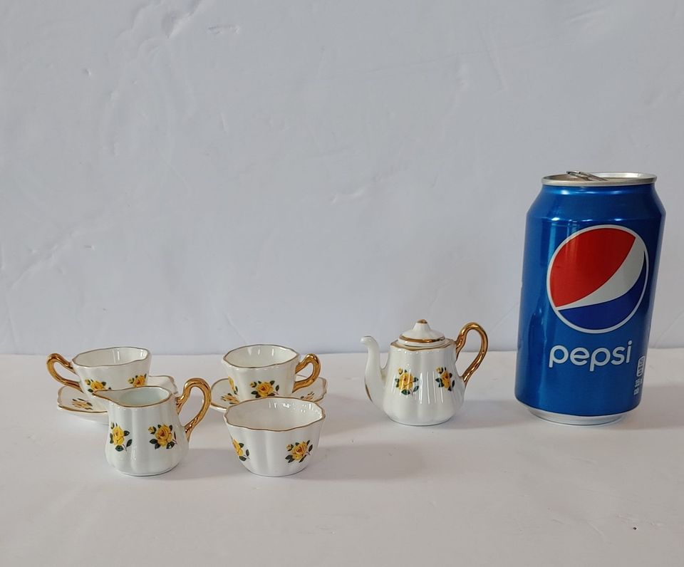 RARE Children's tea set - 7 pc set Sandford Miniature Tea Set